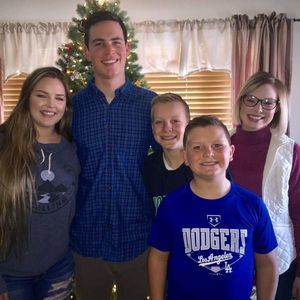 Meet your Posher, Dee